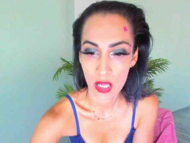 SierraFaye Live Webcam on BongaCams
