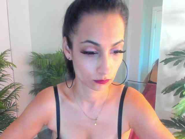 SierraFaye Live Webcam on BongaCams