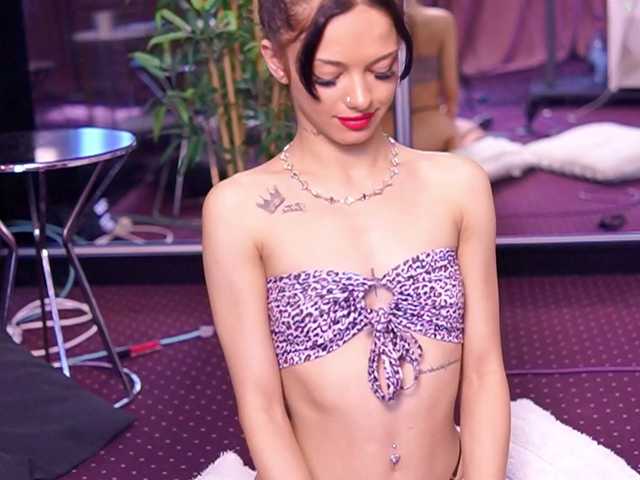 NataliaDoll live cam on BongaCams