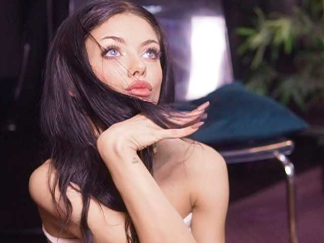 NataliaDoll live cam on BongaCams