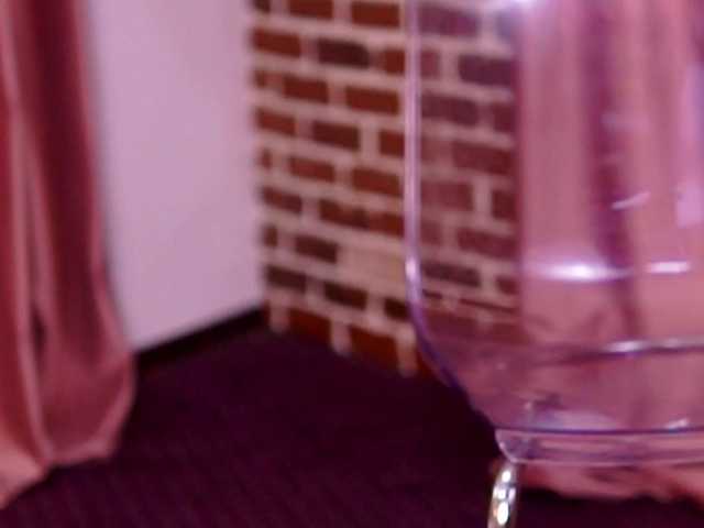 NataliaDoll live cam preview