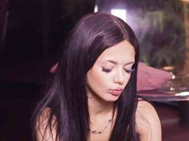 NataliaDoll webcam