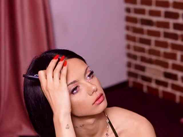 NataliaDoll webcam