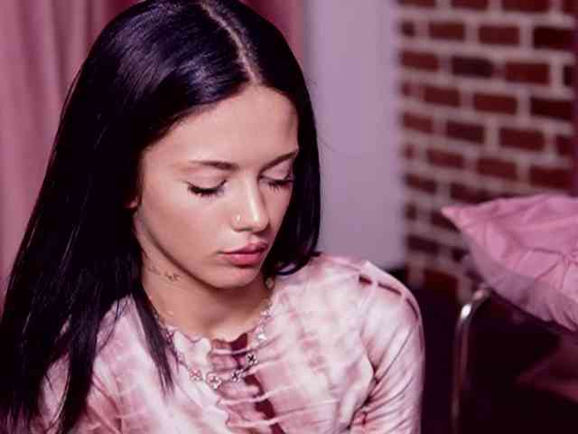 nataliadoll's live room