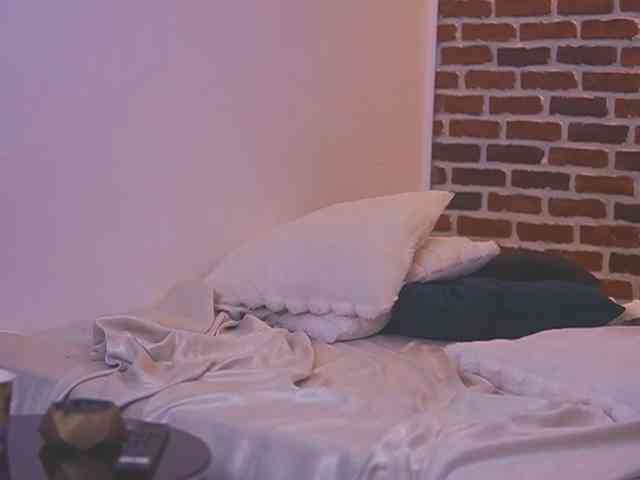nataliadoll's live room
