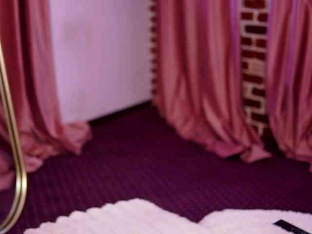 NataliaDoll webcam
