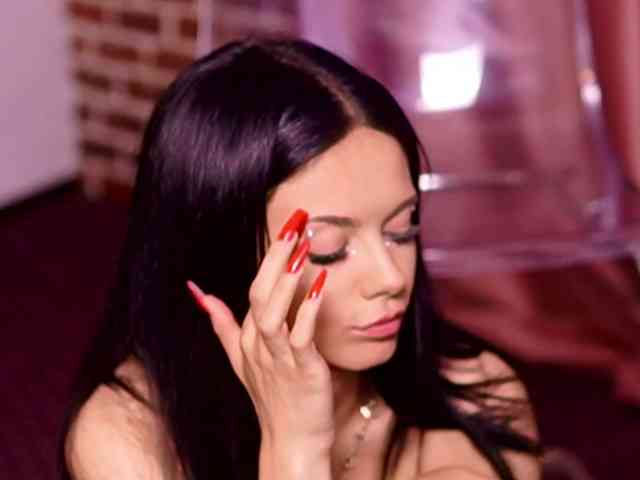 NataliaDoll webcam