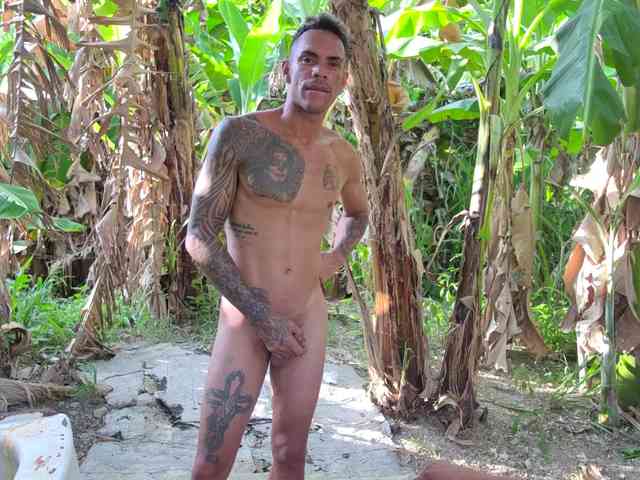 GayBoysOutside