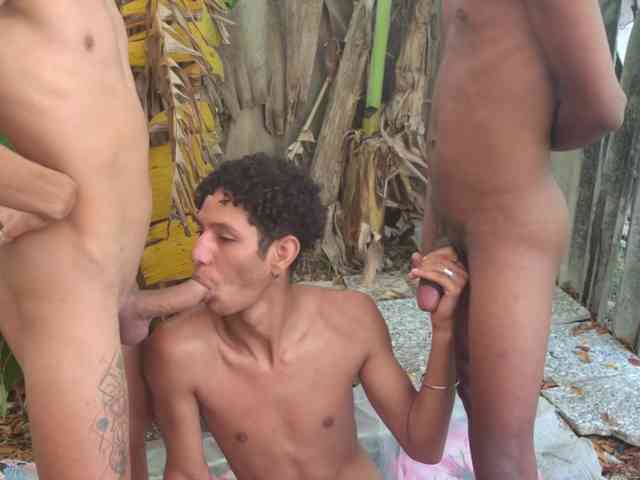 GayBoysOutside