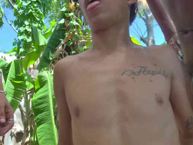 GayBoysOutside