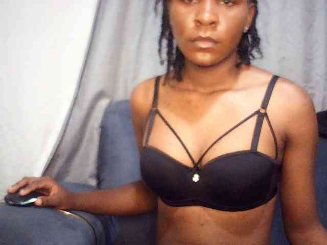 valentina-prince... Live Webcam on BongaCams