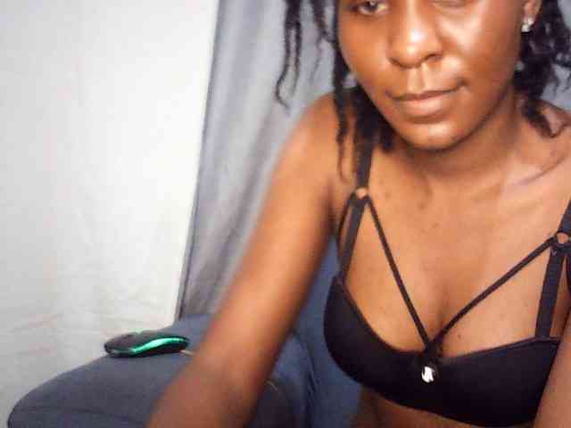 valentina-prince... Live Webcam on BongaCams