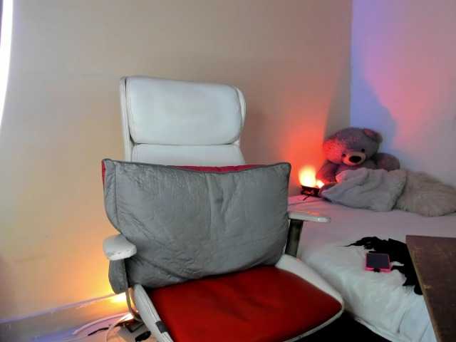 MandyBlazer live cam on BongaCams