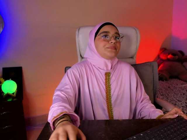 MandyBlazer live cam on BongaCams