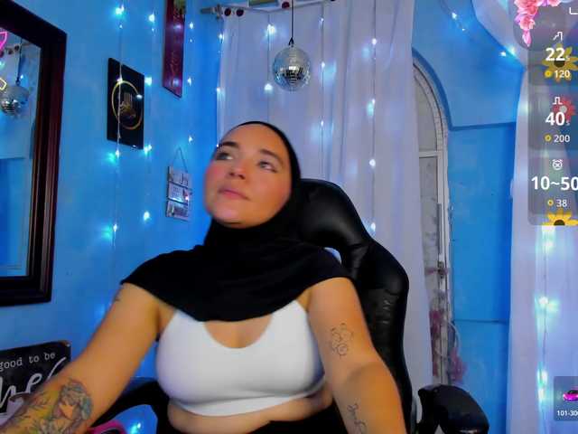 MandyBlazer live webcam show