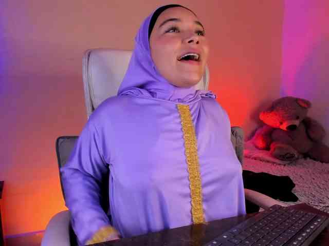 MandyBlazer webcam