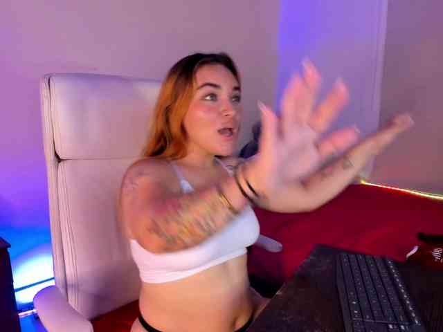 MandyBlazer webcam