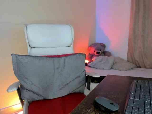 MandyBlazer webcam