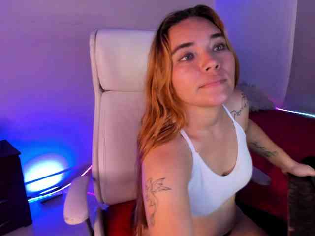 MandyBlazer webcam
