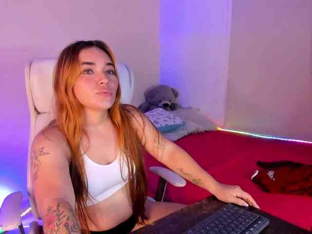 MandyBlazer webcam