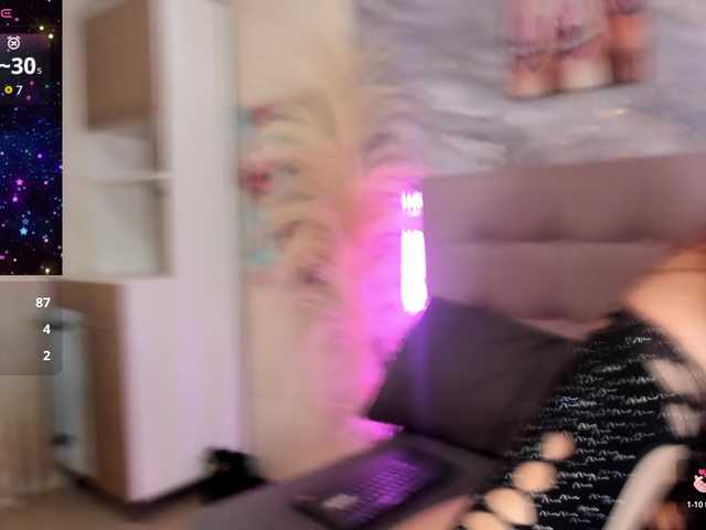 tiny-velvet live webcam show