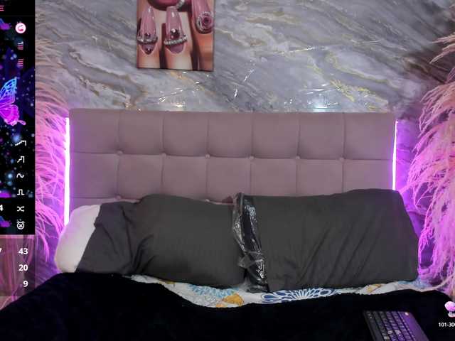tiny-velvet live cam on BongaCams