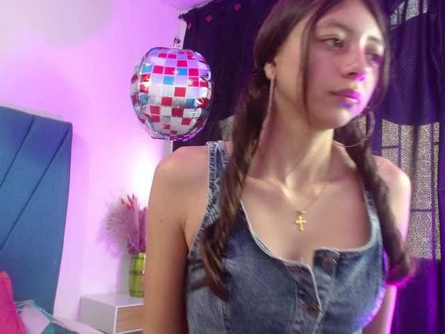 Bonny-wish live cam on BongaCams