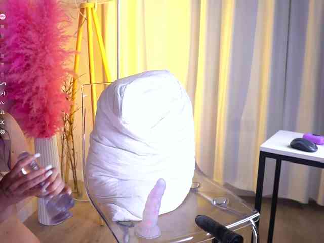 EvaBailey webcam