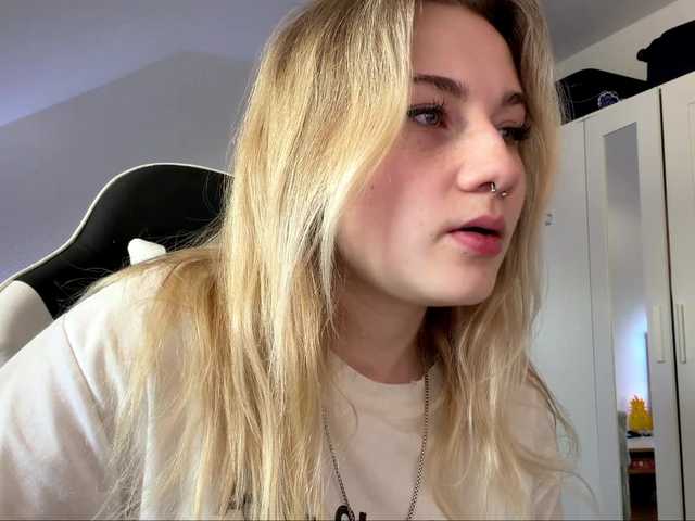 FlippyPippy live cam on BongaCams