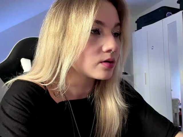 FlippyPippy live cam on BongaCams