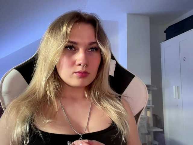 FlippyPippy live cam on BongaCams
