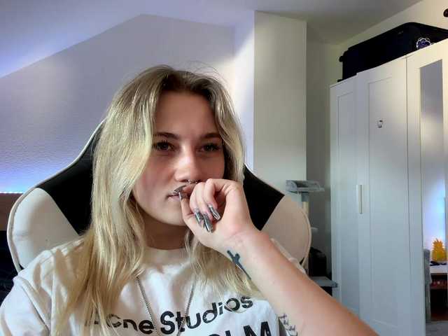 FlippyPippy live cam on BongaCams