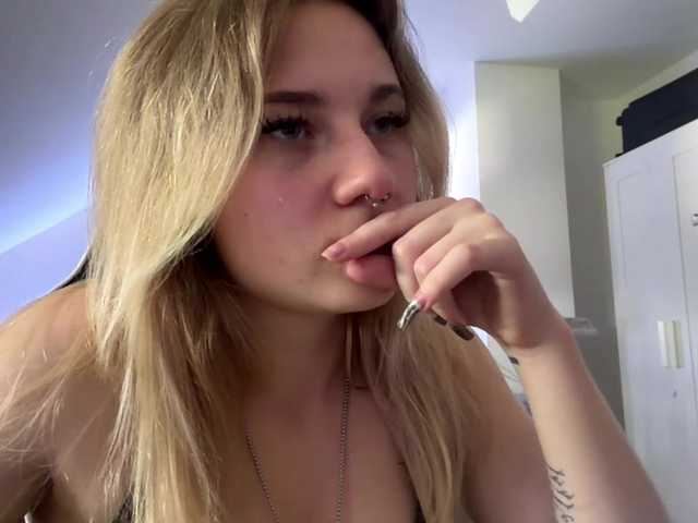FlippyPippy live cam on BongaCams
