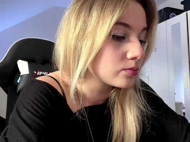 FlippyPippy live cam on BongaCams