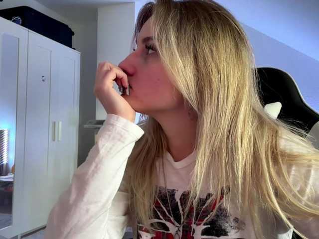 FlippyPippy live cam on BongaCams