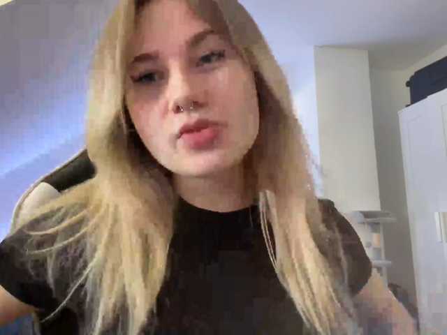 FlippyPippy live cam on BongaCams