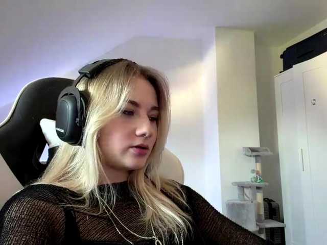 FlippyPippy live webcam show