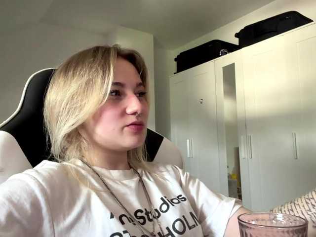 FlippyPippy live cam on BongaCams