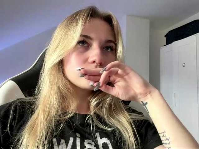 FlippyPippy live webcam show