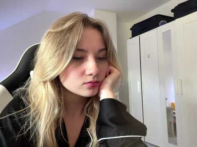 FlippyPippy live cam on BongaCams