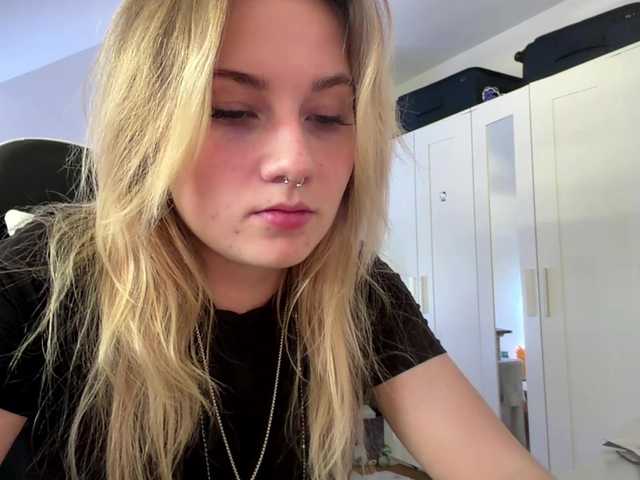 FlippyPippy live cam on BongaCams