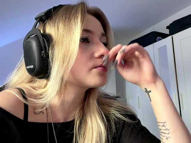 FlippyPippy live cam on BongaCams