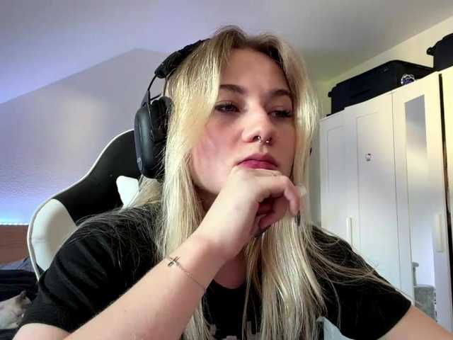FlippyPippy live cam on BongaCams