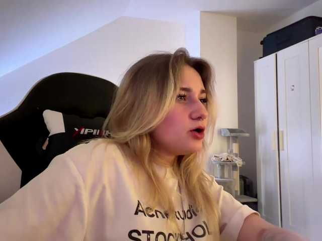 FlippyPippy live cam on BongaCams