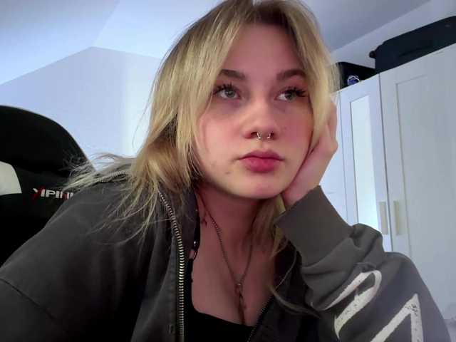 FlippyPippy live cam on BongaCams