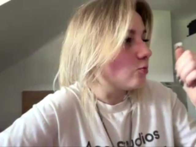 FlippyPippy live cam on BongaCams