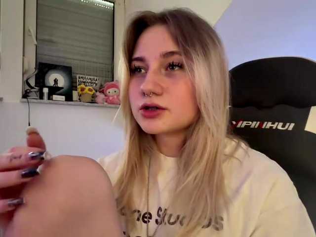 FlippyPippy live cam on BongaCams
