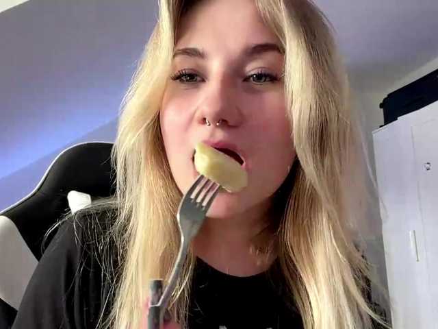 FlippyPippy live cam on BongaCams