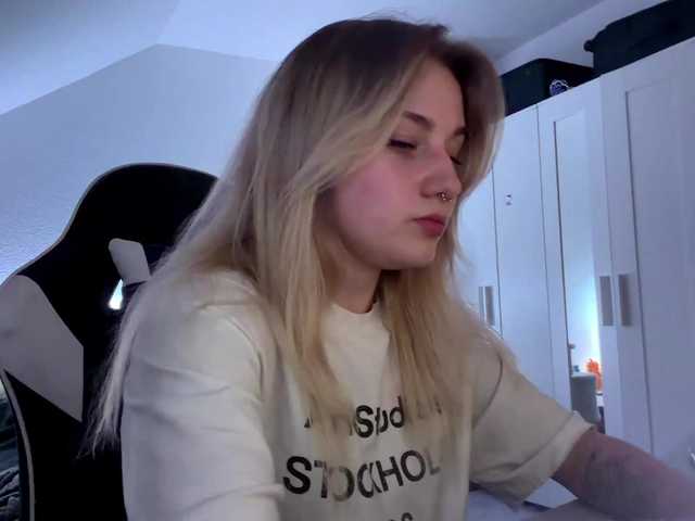 FlippyPippy live cam on BongaCams