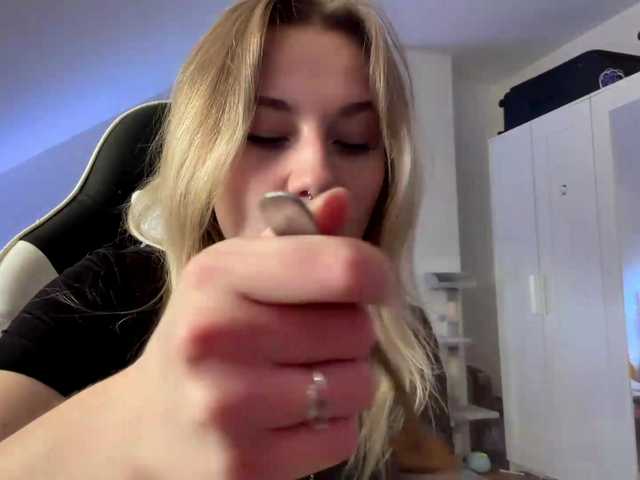 FlippyPippy live cam on BongaCams